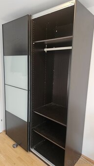 Černá skříň - IKEA - 3