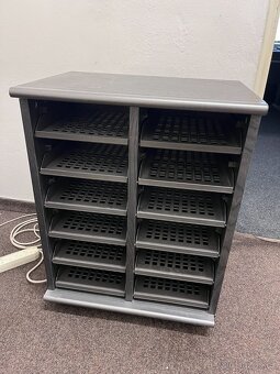 Černošedý kancelářský nábytek - 3