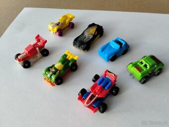 RŮZNÉ AUTÍČKA - 3
