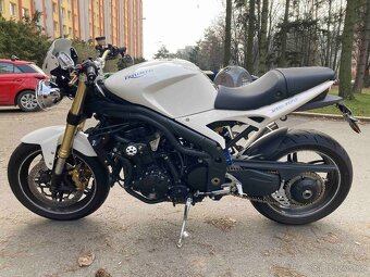 Triumph Speed Triple 1050 - 3