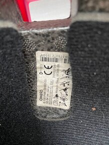 Lyžařská helma - 3