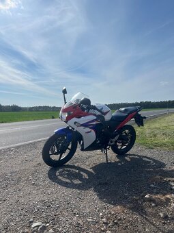 Honda CBR 125R - 3