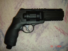 Prodám vzduchovka revolver Umarex T4E HDR 50 11J na bombičky - 3