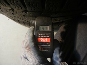 Zimní pneu Nokian 245/40R18 - 3