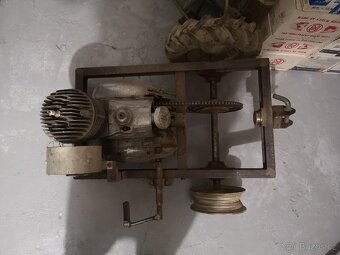 Cz 175 motor - 3