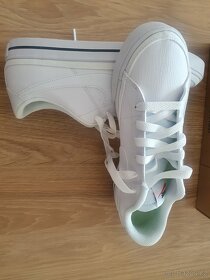 BÍLÉ SPORTOVNÍ BOTY, TENISKY, vrl. 40. - 3