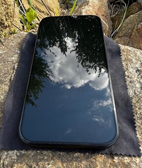 iPhone 16Pro, 24000 Kč - 3