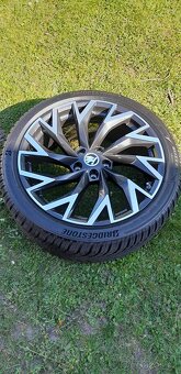 Alu sada kol na Škoda Superb HELIX 19" - 3