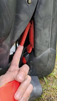 Prodám autosedačku 9-25 kg Babypoint - 3