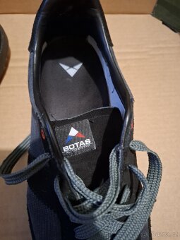 Botas Authentic černé velikost 44 (9,5) - 3