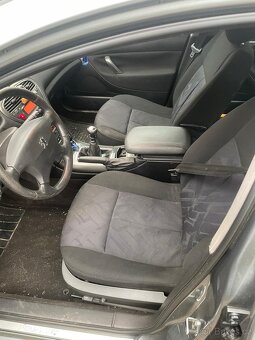 Peugeot 607 - 3