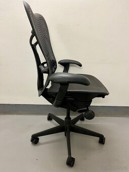 Kancelářská židle Herman Miller Mirra - jako nová - 3
