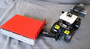 Bruder Traktor CLAAS Nectis 267F s nakladačem a přívěsem - 3