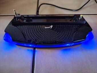 Svítící stojánek s reproduktory na PSP - NOVÝ - 3