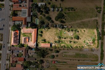 Prodej komerčního prostoru pro penzion, svatby, firemní akce - 3