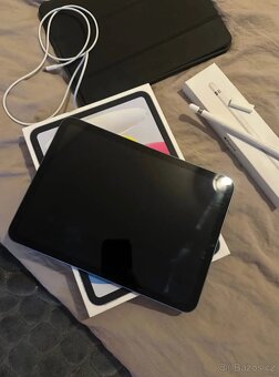 Dotykový tablet Apple iPad 10.9 (2024) Wi-Fi 64 GB - modrý - 3