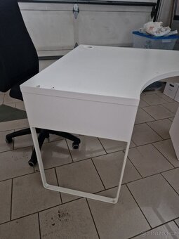 Psací stůl bilý rohový - 3