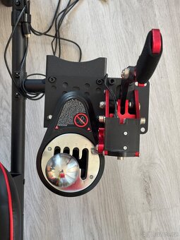 Playseat + Thrustmaster T300 - 3