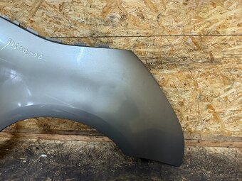 PRAVÝ PŘEDNÍ BLATNÍK CITROEN C4 PICASSO 2009 - 3