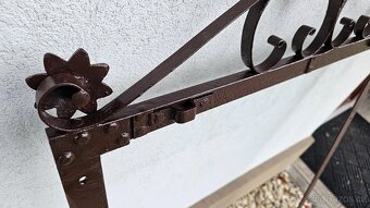 Ozdobný kovový rám - 3