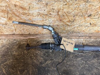 HŘEBENOVÉ ŘÍZENÍ SERVO ŘÍZENÍ AUDI 4B1422066M - 3