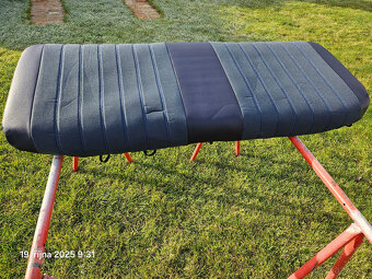 Mercedes W114/115 nové potahy sedadel - 3