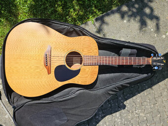 Akustická polomasivní česká kytara FURCH D 40 CM - 3
