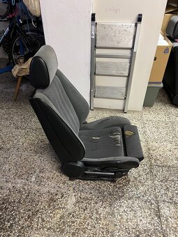 Sportsitzna BMW E30, spolujezdec - 3