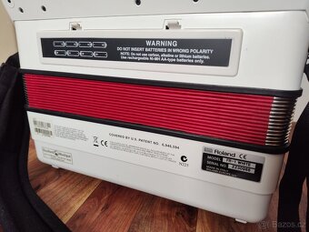 Roland FR1 Elektronický akordeon - 3