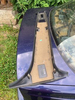 P: Díly BMW e36 B-sloupky - 3