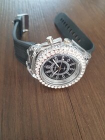 GENEVA dámské hodinky s kamínky a silikon řemínkem - 3