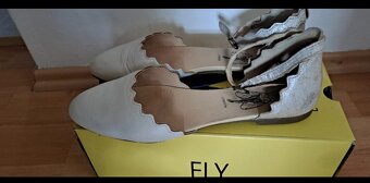 KOŽENÉ BOTY....FLY LONDON...VEL 41 - 3