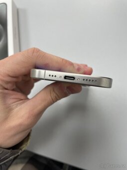 Apple iPhone 15 Pro 256GB - 3