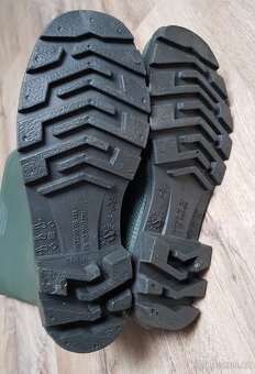 Gumovky - vel.39. Stélka: 24,5cm. - 3