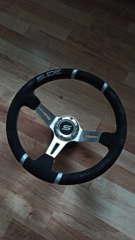 Sportovní Volant + originální náboj - 3