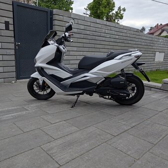EasyMax 125 r.v. 2023, bílý - 3
