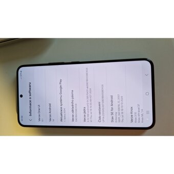 Samsung Galaxy S22 5G 8/256GB S901B - 3