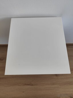 Noční stolek Ikea SELJE - 3