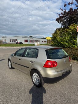 VW GOLF V 1.6 85kW, SERVISKA, KLIMA - 3