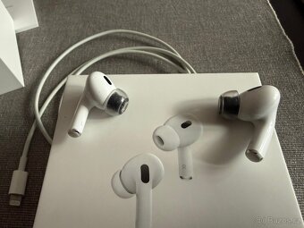 Apple AirPods Pro 2022 + speciální špunty - 3