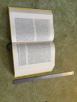 Bible nemecky psana velka kniha - 3