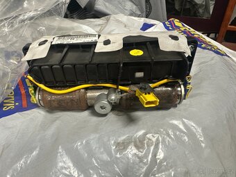 Prodám airbag spolujezdce z Vw passat b6 3C0 880 204 D - 3
