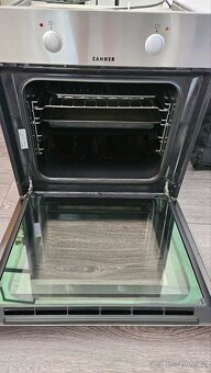 pěkná nerezová vestavná trouba Zanker Electrolux - 3