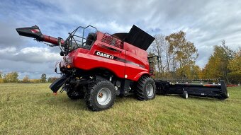 Sklízecí mlátička Case 8240 - 3