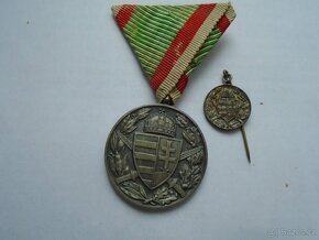 RAKOUSKO UHERSKÉ VYZNAMENÁNÍ A ODZNAKY - 3