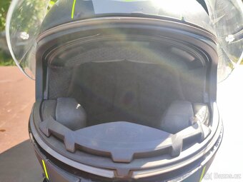 helma caberg velikost M - 3