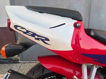 Honda CBR900RR SC33 1999 - 3