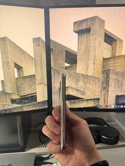 iPhone X - 64GB, krásný stav - 3