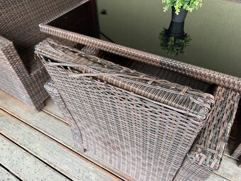 Zahradní sezení - 3