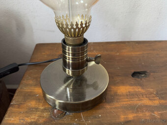 Moderní lampička - 3